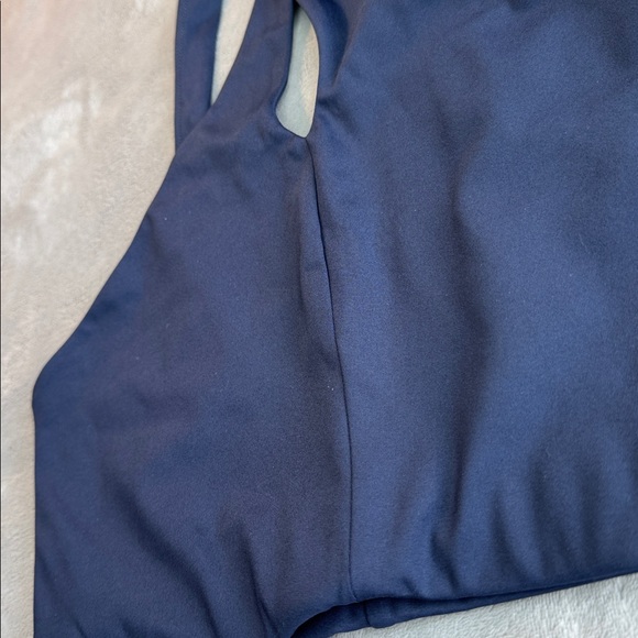 NWT Girlfriend Collective Becca X Neck Bra Blue Size Large - Picture 2 of 11